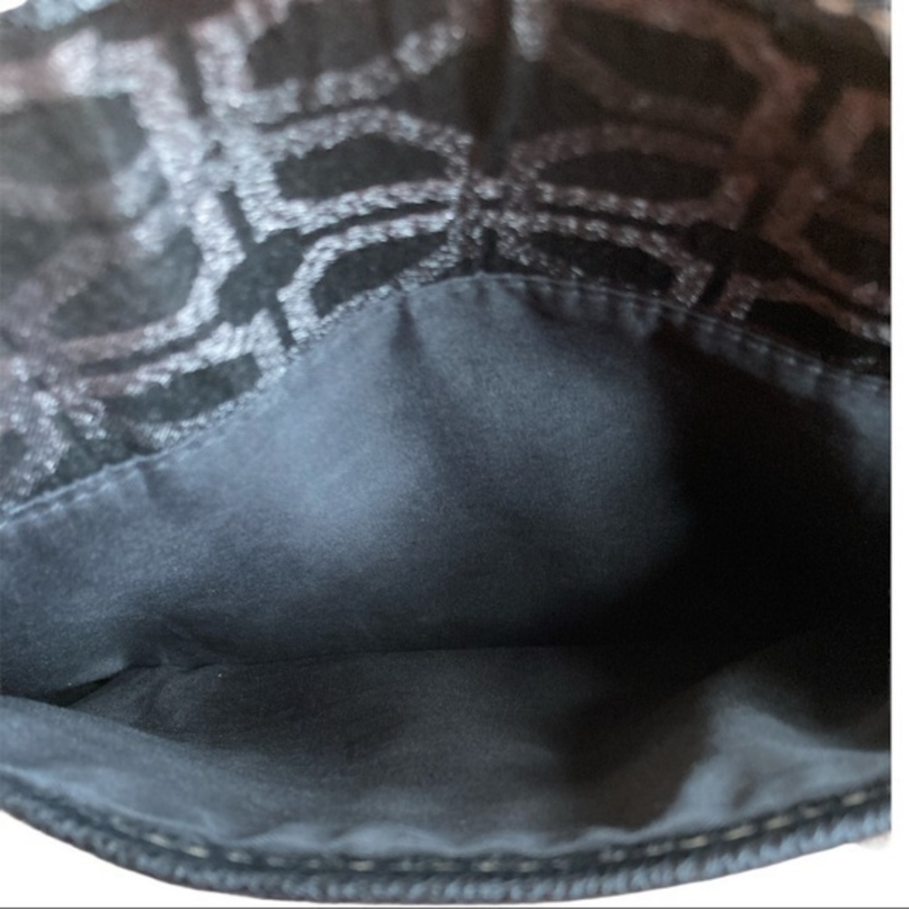 Black bag with bling silver sparkles in design - Picture 8 of 8